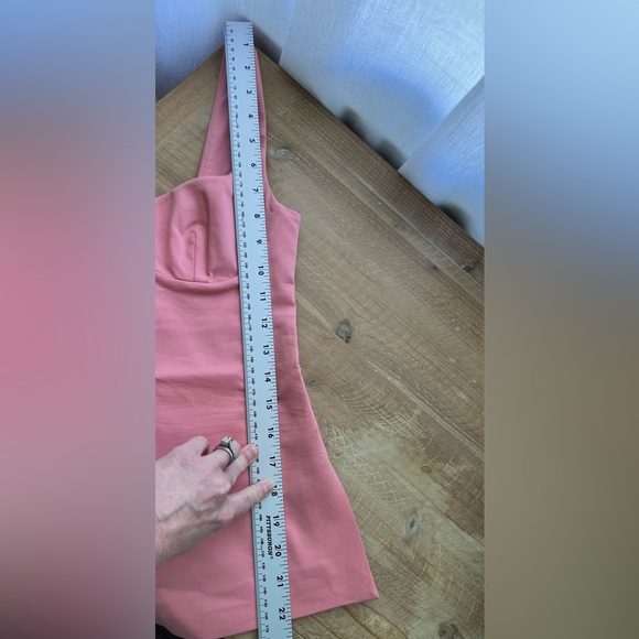 SIR. the label Giacomo Bustier top Size Size 0 US 2
Pink - Picture 13 of 14